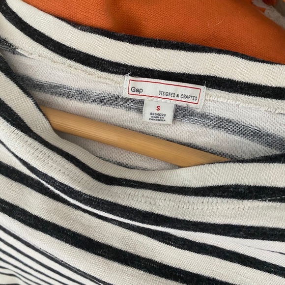 French Girl Navy stripped Gap Top - Picture 4 of 4